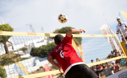 Praia de Carvoeiro recebe I etapa do Campeonato Nacional de Futevólei