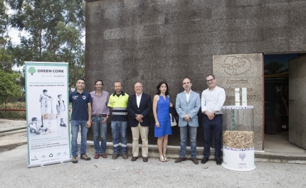 Câmara de Lagoa entregou 1.207 kg de rolhas de cortiça, no âmbito do Projeto «Green Cork»