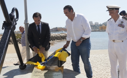 Foi inaugurado o Monumento de Homenagem às Tripulações Salva-Vidas de Ferragudo