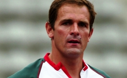 TOMAZ MORAIS VAI A ESCOLA DE QUARTEIRA FALAR SOBRE RUGBY E MOTIVAÇÃO DESPORTIVA