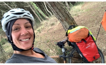 Entrevista | Paula de Sousa constrói sozinha a sua bicicleta de bambu