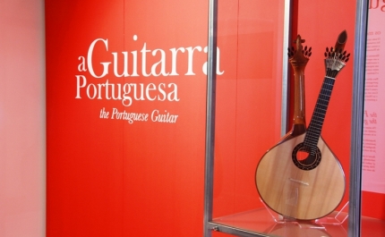 Tertúlia de Fado encerra exposição «a Guitarra Portuguesa» em Castro Marim