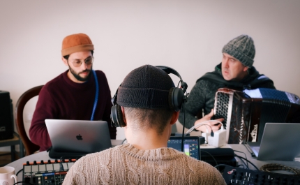 VIVAS! É, MAIS DO QUE UM ESPETÁCULO, UMA HOMENAGEM ÀS CHAROLAS