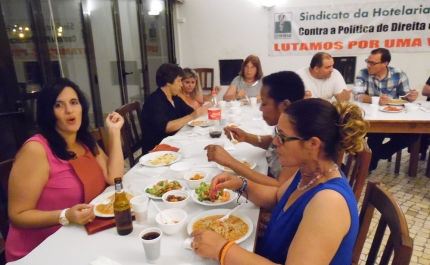 JANTAR DE SOLIDARIEDADE COM OS EX-TRABALHADORES DO CLUBE PRAIA DA ROCHA