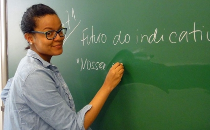 Ministério da Educação antecipa colocação de professores contratados 