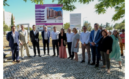 MINISTRA VEIO A LOULÉ LANÇAR 64 FOGOS PARA HABITAÇÃO PÚBLICA FINANCIADOS  PELO PRR