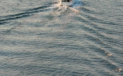 Embarcação da GNR danificada em perseguição a alta velocidade ao largo de Olhão