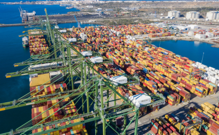 Sines consolida 14ª posição como maior porto de contentores da Europa