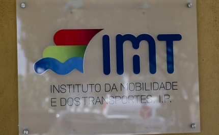 IMT iniciou hoje envio de alertas para condutores com cartas de condução a caducar