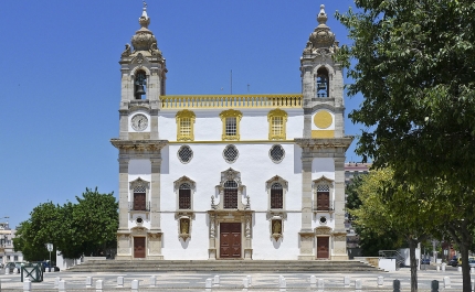 Faro acolhe teatro comunitário luso-argentino no Largo do Carmo no sábado