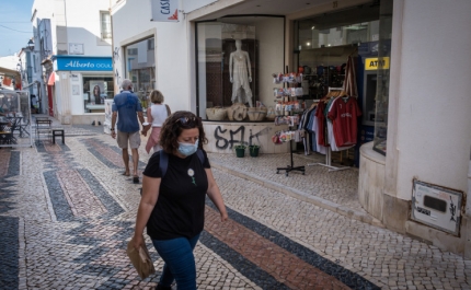 Quando deixará de ser obrigatório usar máscara na rua? Parlamento decide