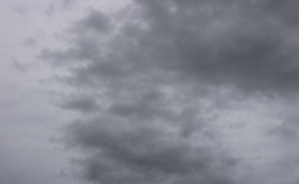 Verão começa hoje com aguaceiros e máximas de até aos 28 graus