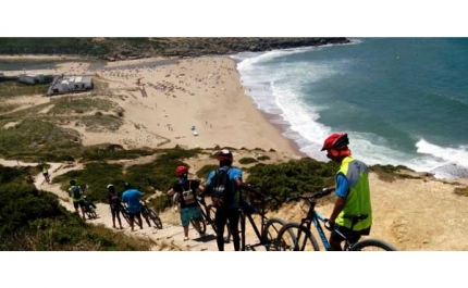 Jovens que percorrem o País de bicicleta visitam Olhão hoje e amanhã