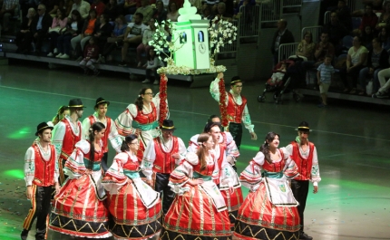 Portimão Arena é palco do primeiro desfile das Marchas Populares 