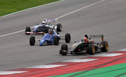 Single Seater Series: Ano Novo, Vida Nova 