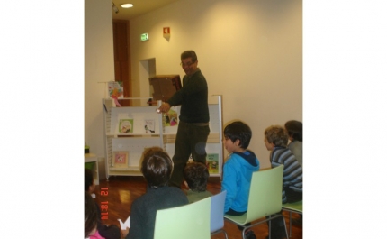 ALDAMIR FILHO APRESENTA À RODA DAS ESTÓRIAS E ESCULTURAS EM MAIS UM «AQUI HÁ SÁBADO»