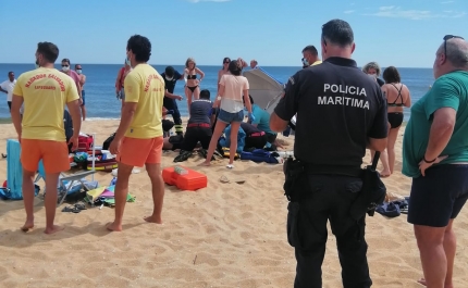 Cidadão espanhol sofre paragem cardiorrespiratória na praia do Barranco das Belharucas em Albufeira