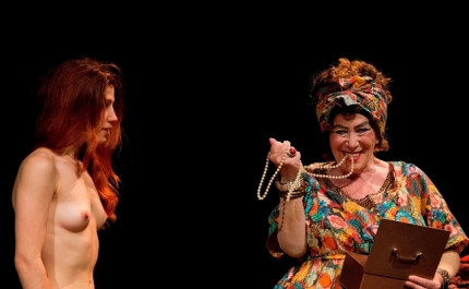 TEATRO A BARRACA APRESENTA PEÇA INQUIETANTE A PARTIR DO NOBEL DA LITERATURA GARCÍA MÁRQUEZ NO CINE-TEATRO LOULETANO