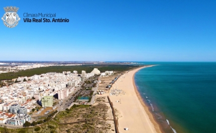Bandeira Azul distingue qualidade ambiental das praias de Vila Real de Santo António
