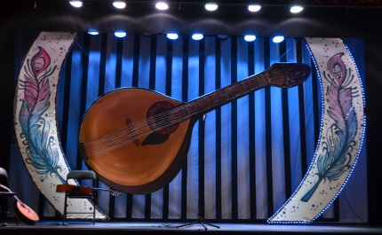 Silêncio que se vai cantar o fado no XII Concurso de Fado «Cidade de Portimão»