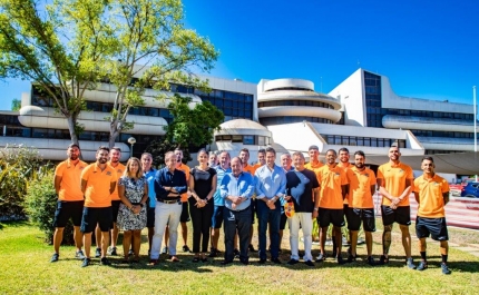 AUTARQUIA ENTREGA MEDALHA DA CIDADE AOS VENCEDORES DA SUPERTAÇA DO ALGARVE DE FUTSAL