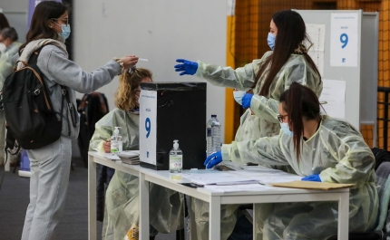 Assembleias de voto abrem sem incidentes na primeira hora no Continente e Madeira