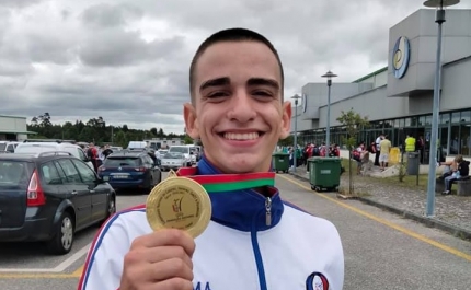 Artur Pires Neto sagra-se tri-Campeão Nacional de Karate Júnior na disciplina de KATA