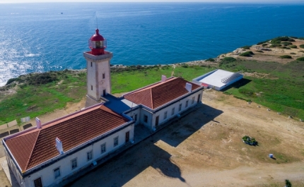 Farol de Alfanzina abre ao público no Dia da Marinha