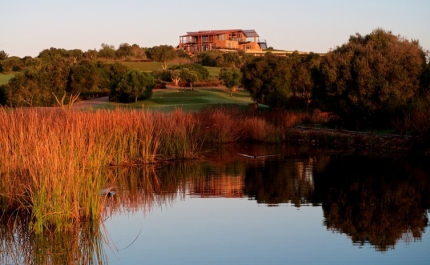 Clubhouse do Espiche Golf nomeado para os Óscares do Imobiliário