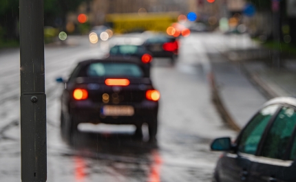 Que avarias podem afetar um veículo apanhado numa inundação?