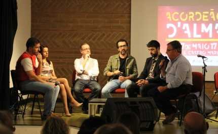 Acordeão d Alma emocionou Castro Marim