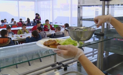 Trabalhadores das cantinas e refeitórios estão hoje em greve