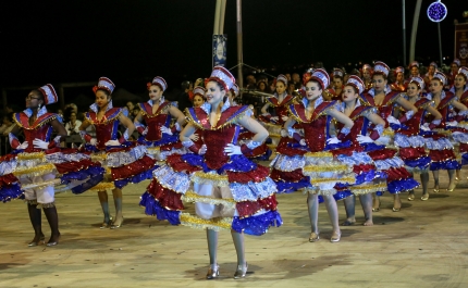 QUARTEIRA VAI TER UNS SANTOS POPULARES ESPECIAIS MAS SEM DESFILE DE MARCHAS