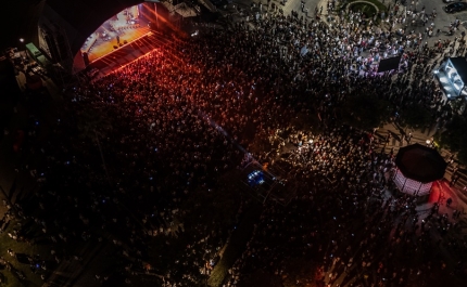 FARO RECEBE FESTA NA PRAÇA PARA CELEBRAR OS 40 ANOS DO CONTINENTE 