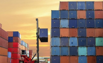 Movimento de carga nos portos comerciais cai 3,7% em janeiro - AMT