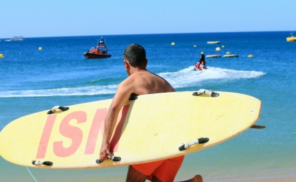 Autoridade Marítima em atividades de abertura da época balnear em Albufeira