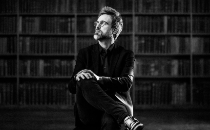 Agrupamento de Escolas Eng.º Duarte Pacheco promove palestra com o escritor Pedro Chagas Freitas