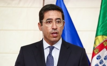 RUI CRISTINA DISTRIBUI PELOUROS NA PRIMEIRA REUNIÃO DE CÂMARA DO NOVO MANDATO