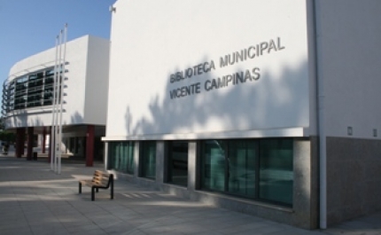 Tertúlia dedicada à Eurocidade do Guadiana na Biblioteca Municipal de VRSA