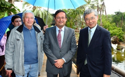 Embaixador do Japão em visita ao Zoomarine Algarve