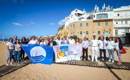ALBUFEIRA HASTEIA BANDEIRAS AZUIS EM TODAS AS PRAIAS DO CONCELHO