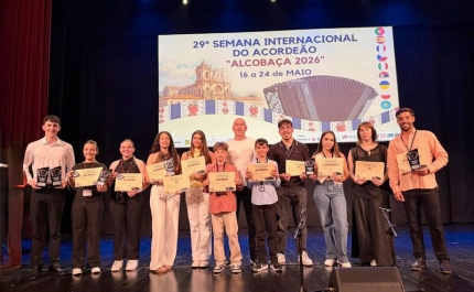 MUNICÍPIO DE LOULÉ FELICITA JOVENS «ESTRELAS» DO ACORDEÃO