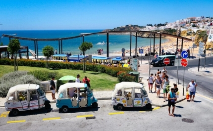 MUNICÍPIO DE ALBUFEIRA ALTERA LOCALIZAÇÃO DE PARAGENS DOS TUK-TUK E PRAÇA DE TÁXIS 