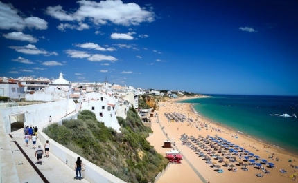 ALBUFEIRA RETOMA VISITAS GUIADAS AO CENTO ANTIGO DA CIDADE