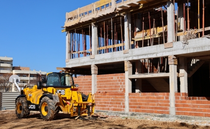 Guerra impacta confiança dos consumidores: cai para mínimos de 2023