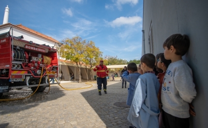 Bombeiros Municipais visitam Escola EB1/JI de Moncarapacho