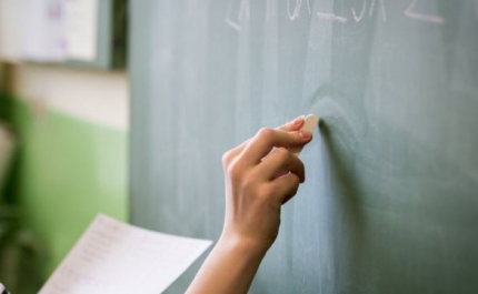 Aumento do preço dos combustíveis pode agravar falta de professores nas escolas