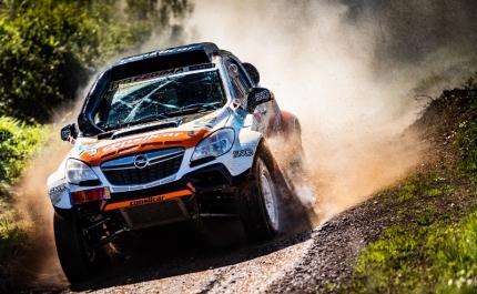 Team Consilcar em bom plano na Baja de Loulé