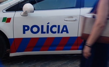 Autoridades encontram mulher morta em cabeleireiro em Faro