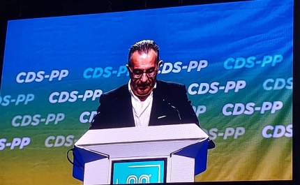 A Concelhia de Loulé do CDS-PP marcou presença no 29º Congresso do Partido para apoiar Nuno Melo